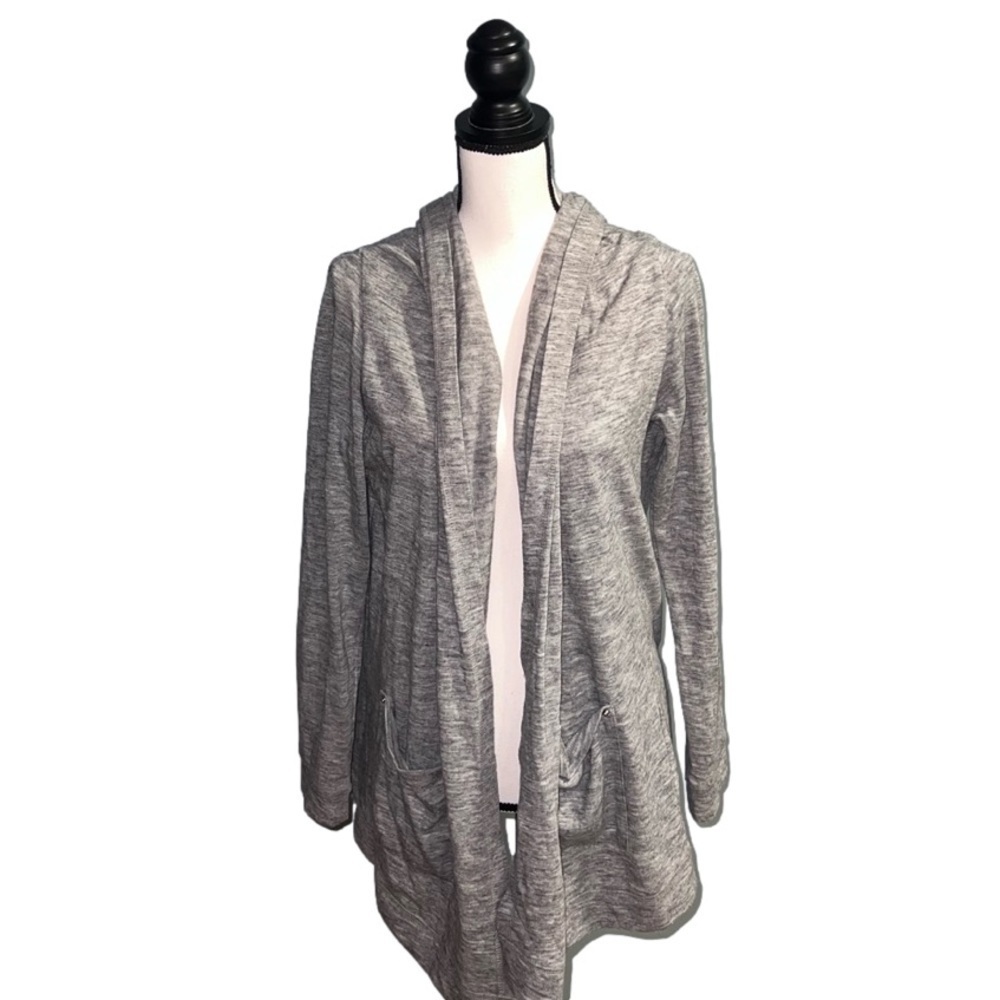 *color thread- grey cardigan